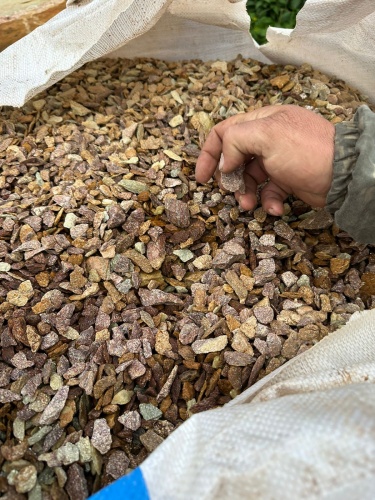 Златолит персиковый декоративная каменная крошка купить в Саратове