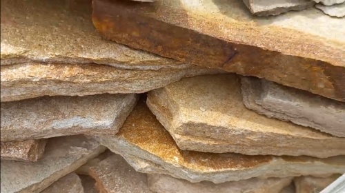 Плитняк златолит жёлтый золотистый для отмостки купить в Саратове