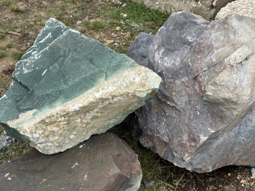 Камни для ландшафтного дизайна зелёные 10-60 килограмм купить в Саратове