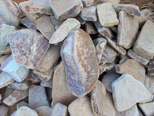 Златолит жёлтый, жёлто-зелёный глыбки и валуны для ланшафтного дизайна купить в Саратове