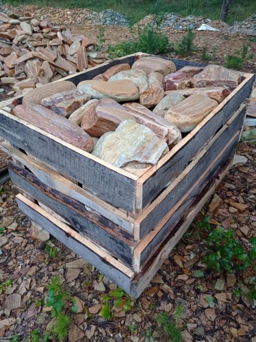 Златолит жёлтый, жёлто-зелёный глыбки и валуны для ланшафтного дизайна купить в Саратове