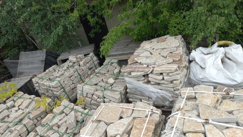 Гранитный плитняк галтованный для парковки купить в Саратове