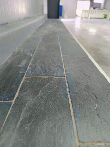 Плитка чёрная из натурального камня фасадная 30 см * 5 см, толщина 7 мм -30 мм купить в Саратове